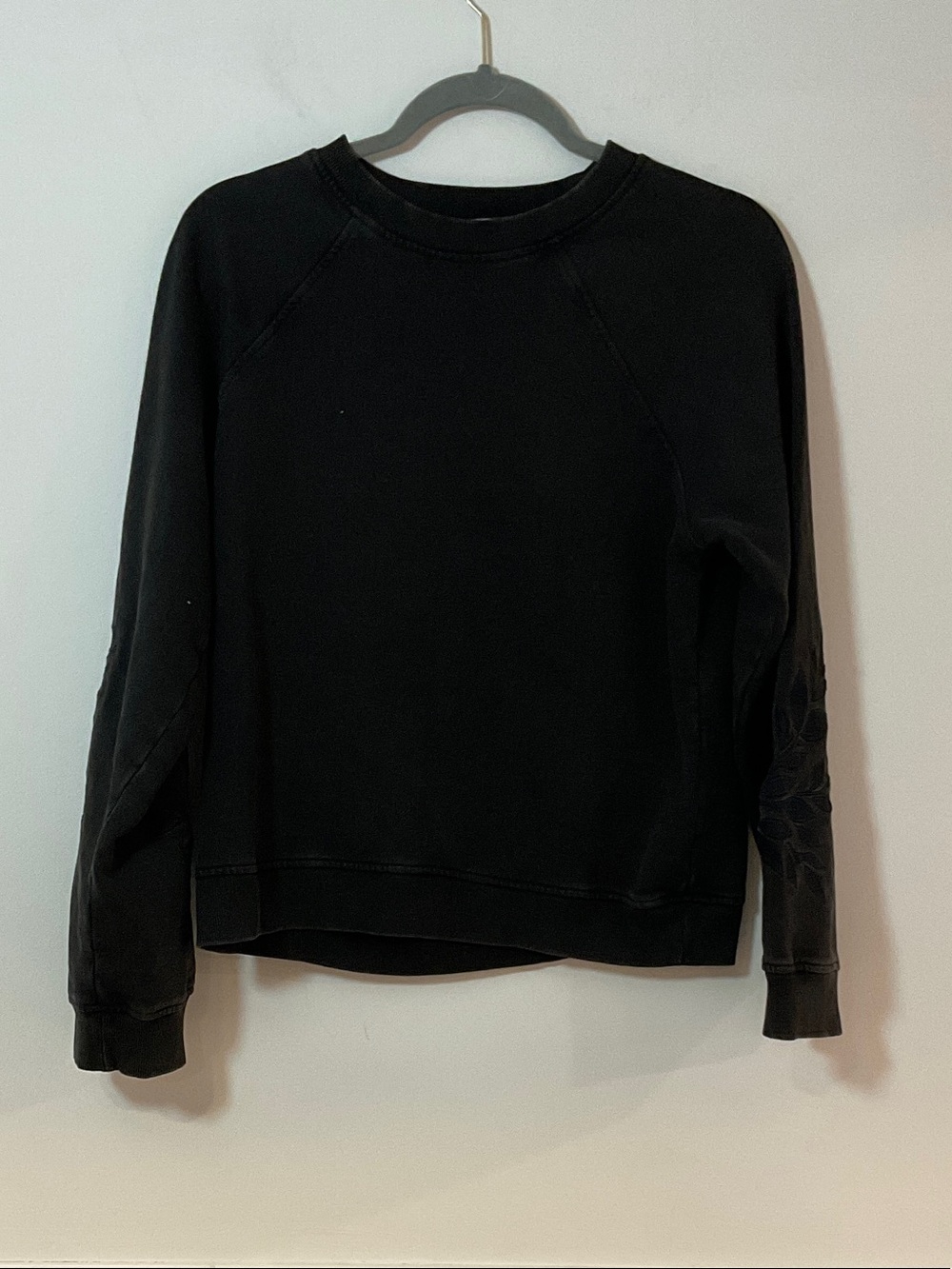 Black Women's Crewneck Sweatshirt